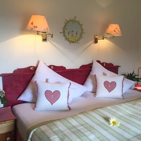 Hannas Alpengruss & Апартаменты