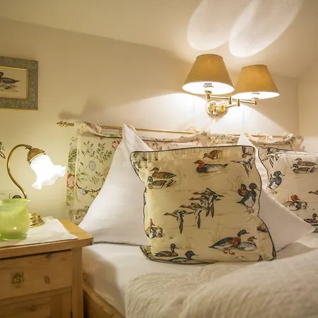 Hannas Alpengruss & *