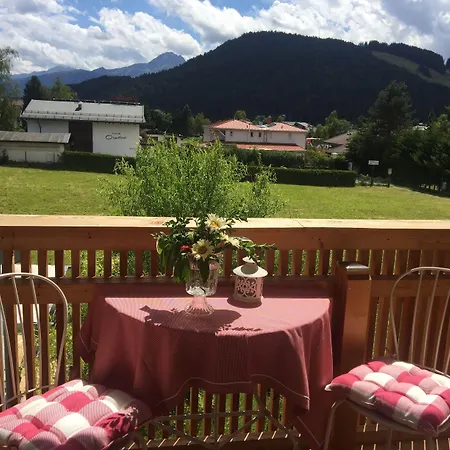 Hannas Alpengruss & Lägenhet *