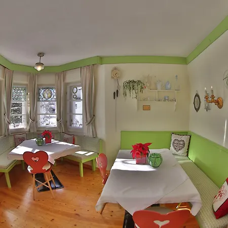 Hannas Alpengruss & Appartamento *