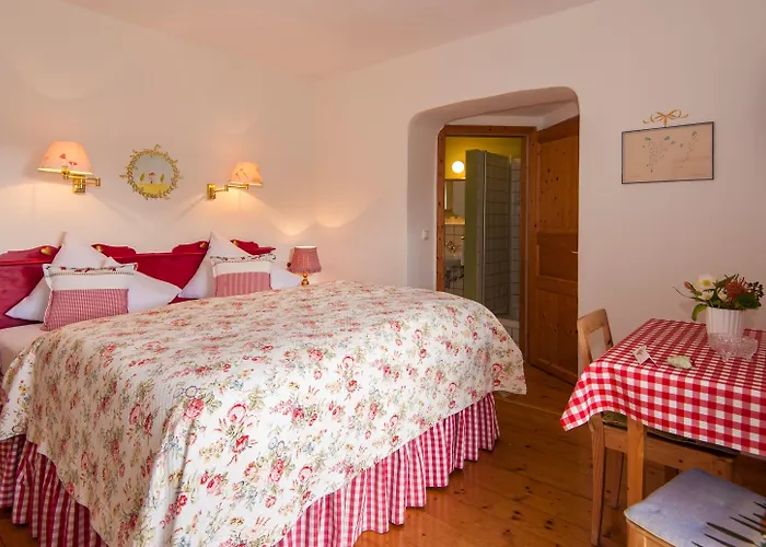 Hannas Alpengruss & Apartmán *