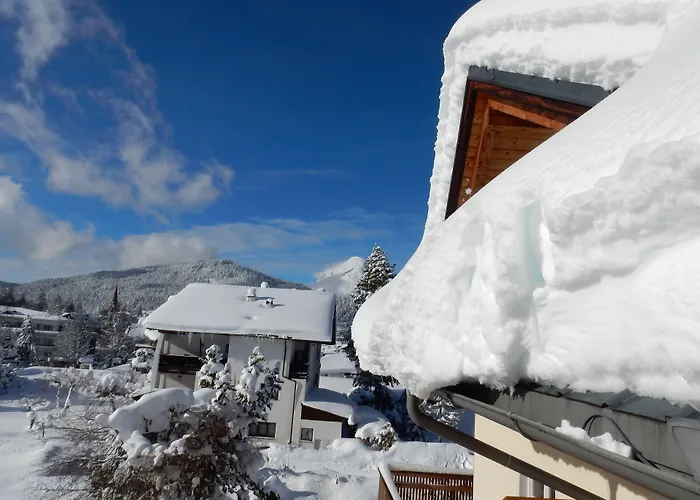 Hannas Alpengruss & Apartmán *