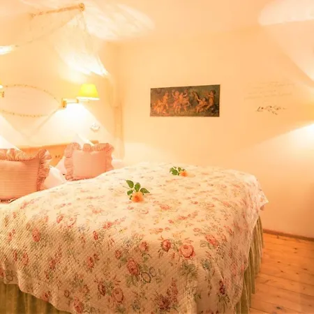 Hannas Alpengruss Apartment & Zimmer