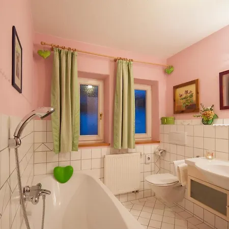 Hannas Alpengruss Apartment & Zimmer Apartment Seefeld in Tirol